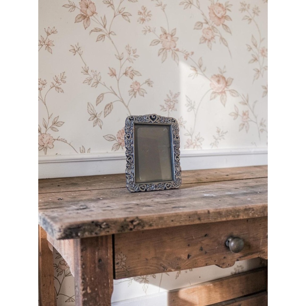 Vintage Silver Floral Photo Frame - 2" x 3" Picture Frame